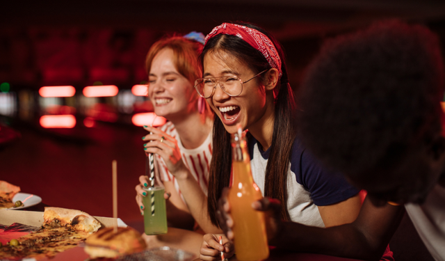 Beyin neden en uygunsuz anlarda güler?