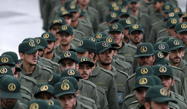 İran’dan Hürmüz Boğazı’nda gemi operasyonu: İki gemiye el konuldu