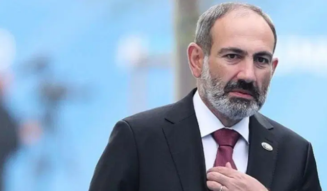 Ermenistan Başbakanı Paşinyan Erivan’daki Türk bayrağı yakılmasını kınadı