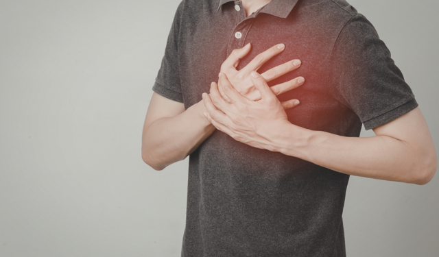 Kalp krizi aslında aylar öncesinden 'geliyorum' diyor: Bu sinyallere dikkat