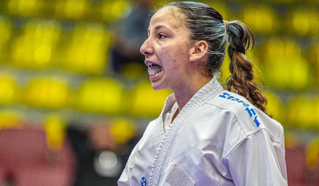 İzmir’den büyük başarı: Genç karateci Ela Naz Dıvarcı Türkiye şampiyonu oldu