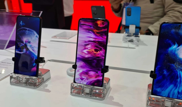 Telefonlarda donma sorununa dev çözüm: Çinli üreticiler güçlerini birleştirdi