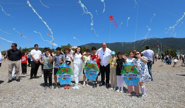 Menderes’te gökyüzü renkleniyor! 15'inci Uçurtma Şenliği için geri sayım başladı
