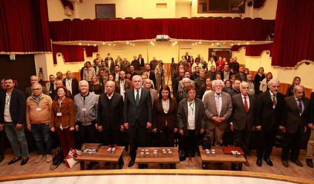 Foça’da tarım alarmı: Gediz kirliliği ve arazi bölünmesi gündemde