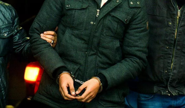 Buca'da eşini tabancayla vurarak öldüren koca tutuklandı