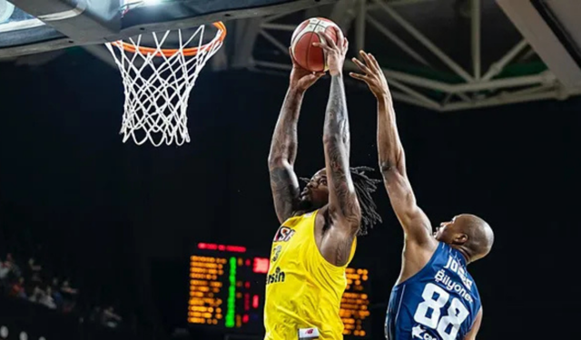 Basketbolda kümede kalma düğümü son haftaya kaldı