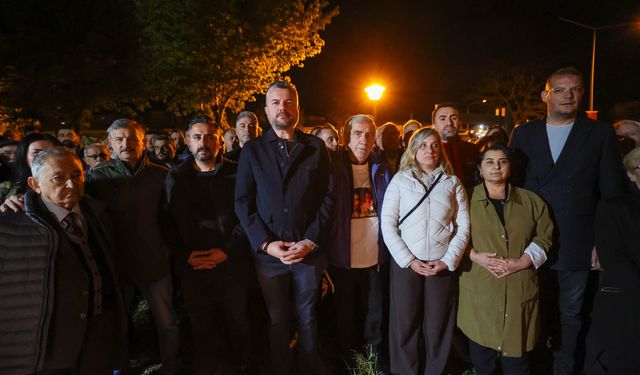 Buca’da Üç Fidan anması: Meşalelerle yürüdüler, duygusal anlar yaşandı