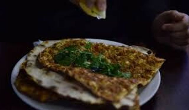 Lahmacunun fiyatı dudak uçuklattı: Bakanlık ekipleri harekete geçti