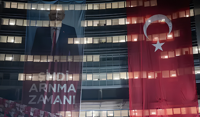 SİYASET