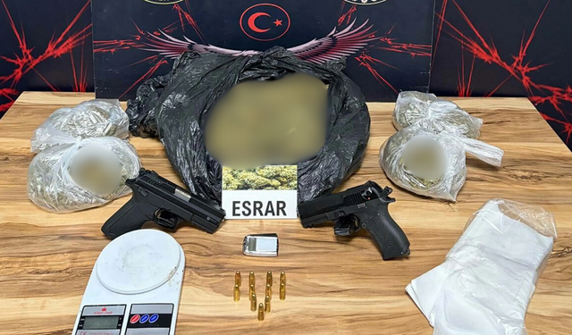 Karabağlar’da yasaklı madde şebekesine darbe: 3 gözaltı