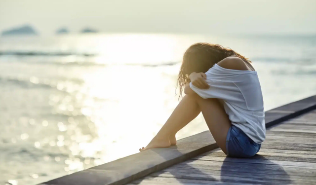 Yaz aylarında depresyon riski artıyor: Nasıl başa çıkılır?