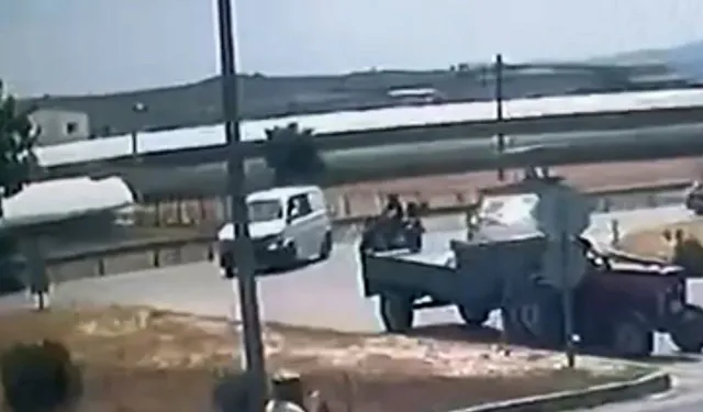 Menderes’te feci kaza: Hatalı dönüş motosikleti biçti