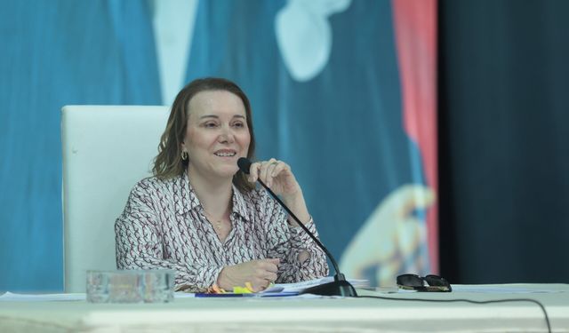 Konak’ın temizlik filosuna iki yeni araç daha: Meclisten oy birliğiyle geçti