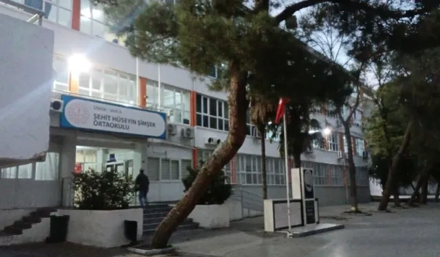 Buca'da yıkım kararı verilen okulda eğitim sürüyor iddiası