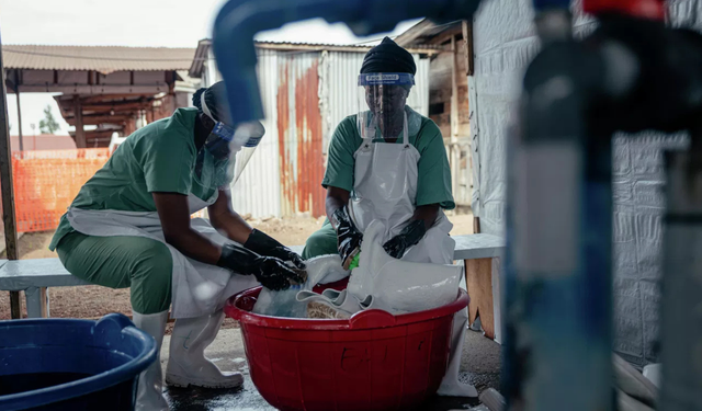 Ebola krizi derinleşiyor: Ölü sayısı 377’ye yükseldi