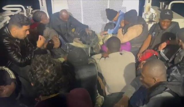 İzmir'de göçmen hareketliliği: Çiğli'de 19 kişi yakalandı, Dikili'de 11 kişi kurtarıldı
