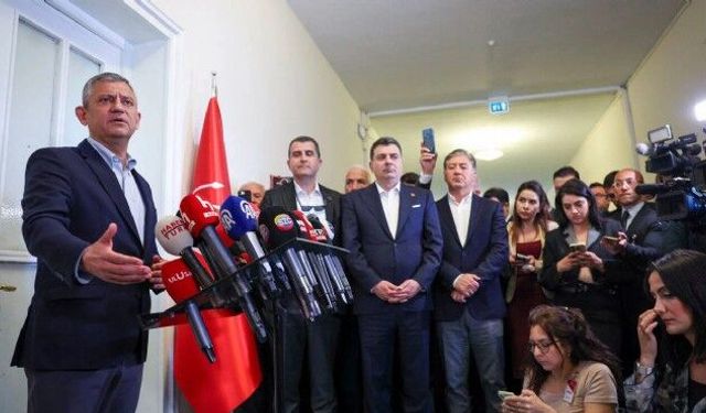 CHP'de kritik gün: Özgür Özel ekibinin Parti Meclisi'nden istifa etmesi bekleniyor
