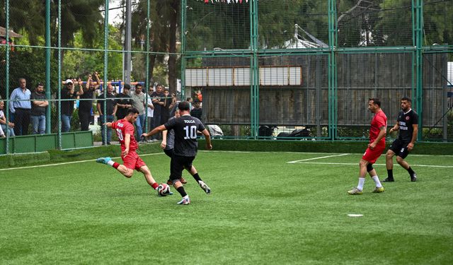 Bornova Belediyesi’nde dostluk kazandı: Şampiyon kırsal hizmetler müdürlüğü