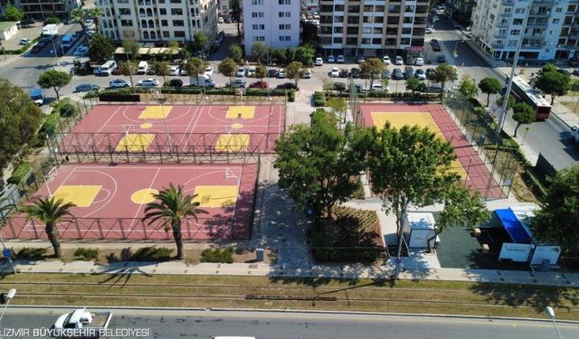 İzmir'de beşinci spor istasyonu Göztepe'de açıldı! Ücretsiz spor imkânı büyük ilgi görüyor
