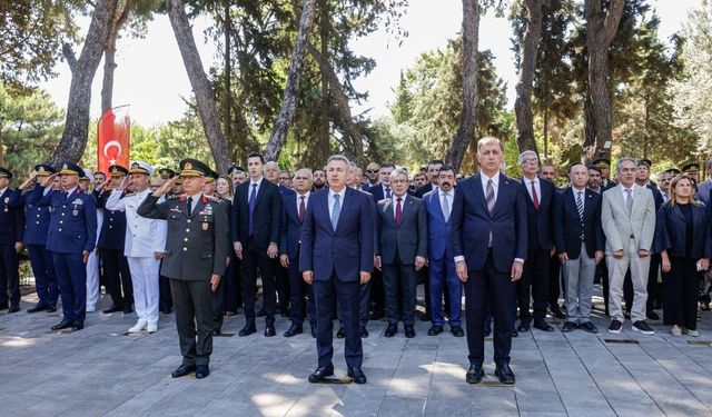 İzmir’de 15 Temmuz anması: Kadifekale Hava Şehitliği’nde anlamlı tören