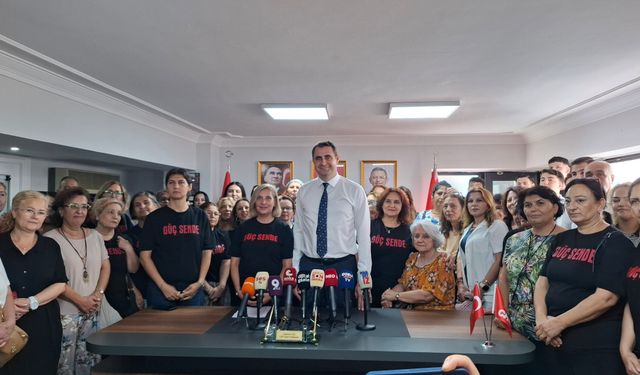 CHP İzmir'de kadın kolları ataması tartışması: Elimize ulaşan tek bir ıslak imzalı görevden alma kararı yok