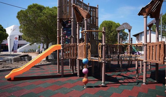 Çeşme’de park ve spor alanlarına kapsamlı yenileme: Yeni yaşam alanları geliyor