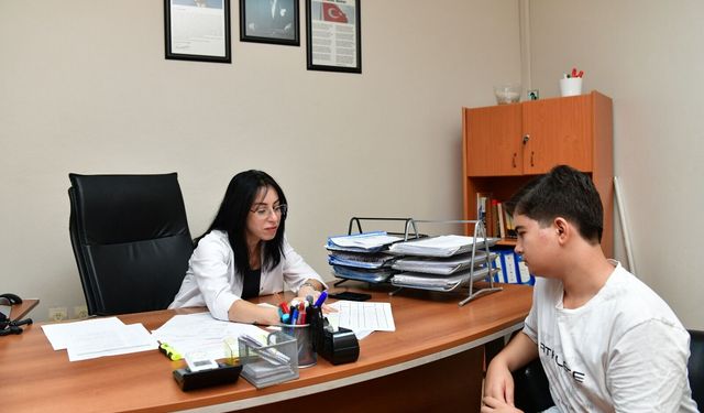 Çiğli Belediyesi'nden YKS adaylarına ücretsiz tercih danışmanlığı