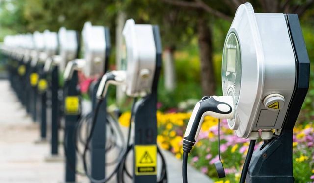 Konak'ta elektrikli araç şarj istasyonları için ihale! 4 noktada kurulacak