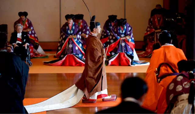 Japonya'da erkek varis krizi! Hanedan Yasası değişti