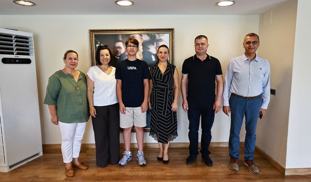 LGS Türkiye birincisi Emirhan Kaptan'a Efes Selçuk'tan gurur desteği