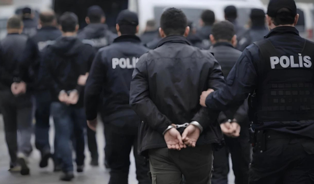İzmir dahil 10 ilde ‘yeni nesil suç örgütleri’ operasyonu: 56 gözaltı