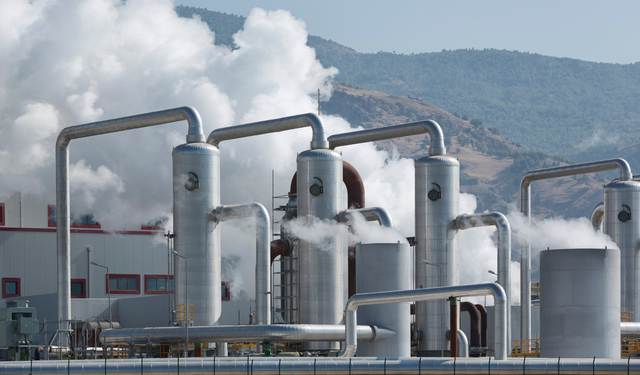 Yapay zekanın enerji açlığı jeotermal yatırımlarını hızlandırıyor