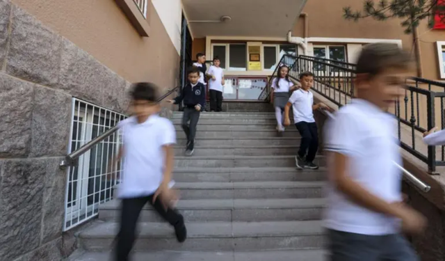 Okula dönüş aile bütçesini zorluyor: Eğitim masrafı 2,5 milyon liraya çıkıyor