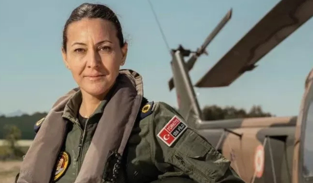 Albay Özlem Karapınar tarihe geçti: Türk Hava Kuvvetleri'nin ilk kadın Paşası oldu