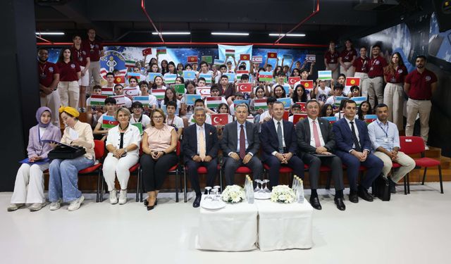 Türk dünyasının genç uzay kaşifleri İzmir’de buluştu