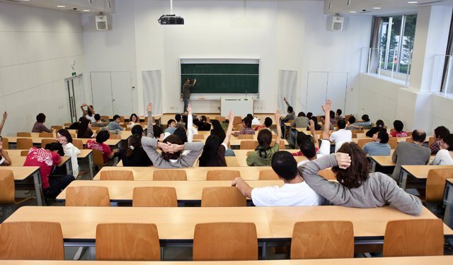 Üniversite burs rehberi: Başvurular ne zaman, hangi burs ne kadar?