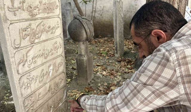 Basmane’de manevi mirasa ilgisizlik tepki çekti: Osman Nuri Efendi’nin kabri bakımsızlığa terk edildi