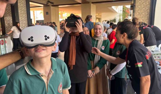 Karşıyaka’da bilim, kültür ve sanat şenliği başladı: 35 atölye ziyaretçileri bekliyor