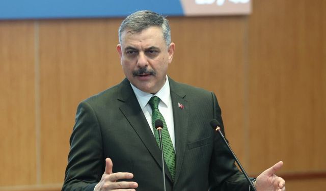 Bakan Çiftçi, hayvanseverleri barınaklardan hayvan sahiplenmeye davet etti