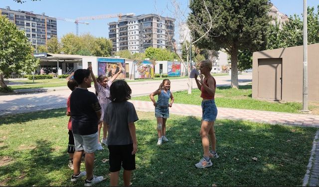 Bayraklı’da çocuklar yaz tatilini atölyelerle değerlendirdi