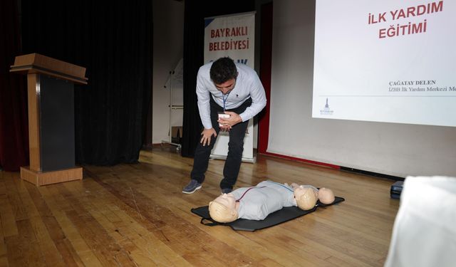 Bayraklı Belediyesi’nden hayat kurtaracak ilkyardım eğitimi