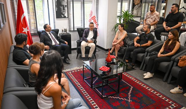 Bornova’da konservatuvar hayali gerçeğe dönüştü: 15 öğrenciden 5’i kazandı