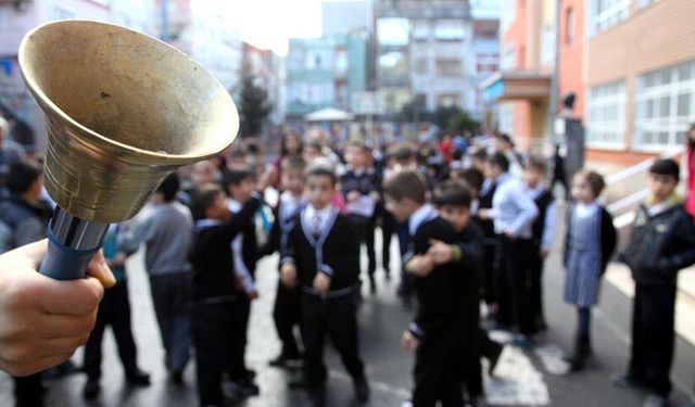 MEB'den ders süreleri için yeni karar: Ders saatleri 30 dakikaya düşebilir