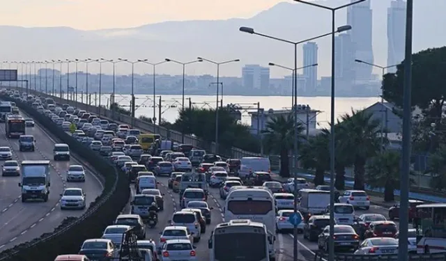 26 Ekim 2026 İzmir’de sabah trafiği! İşte yoğunluğun yaşandığı noktalar