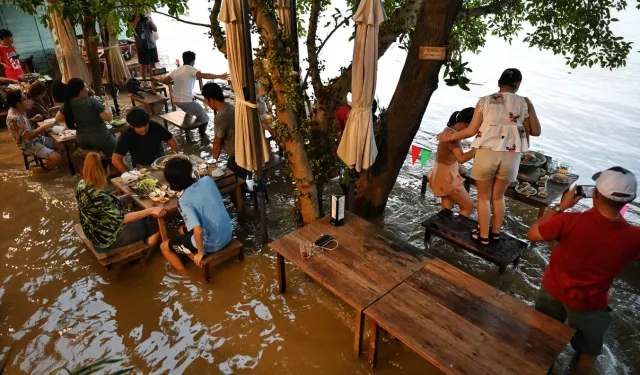 Tayland'da sel felaketi: 8 kişi hayatını kaybetti, binlerce kişi tahliye edildi