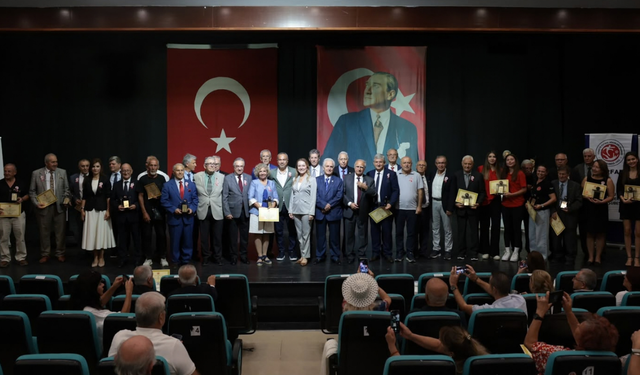 TÜRFAD’ın 27. İnsanlar Yaşarken de Anılmalıdır Ödülleri sahiplerini buldu
