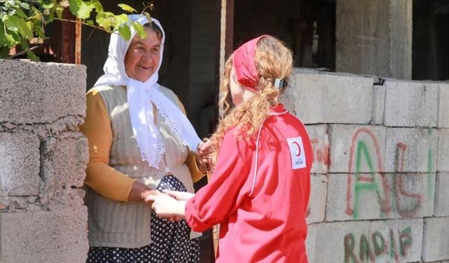 Türk Kızılaydan kriz anları için psikolojik ilk yardım rehberi