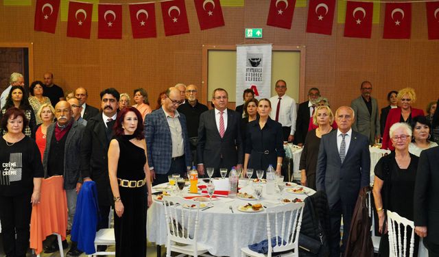 ADD Ayvalık gecesinde Atatürk’ün devrimlerine bağlılık vurgusu