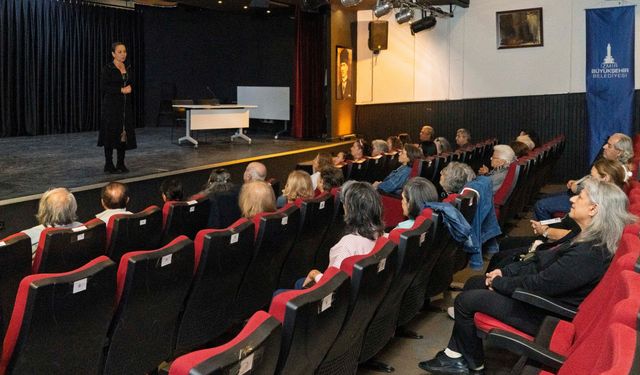 İzmir’de 3. Yaş Üniversitesi’nde son dönem başladı