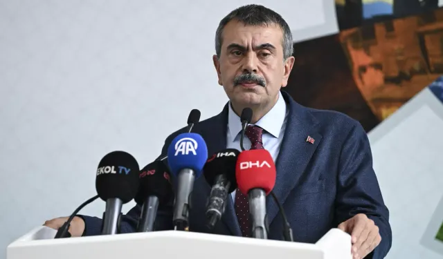 SİYASET